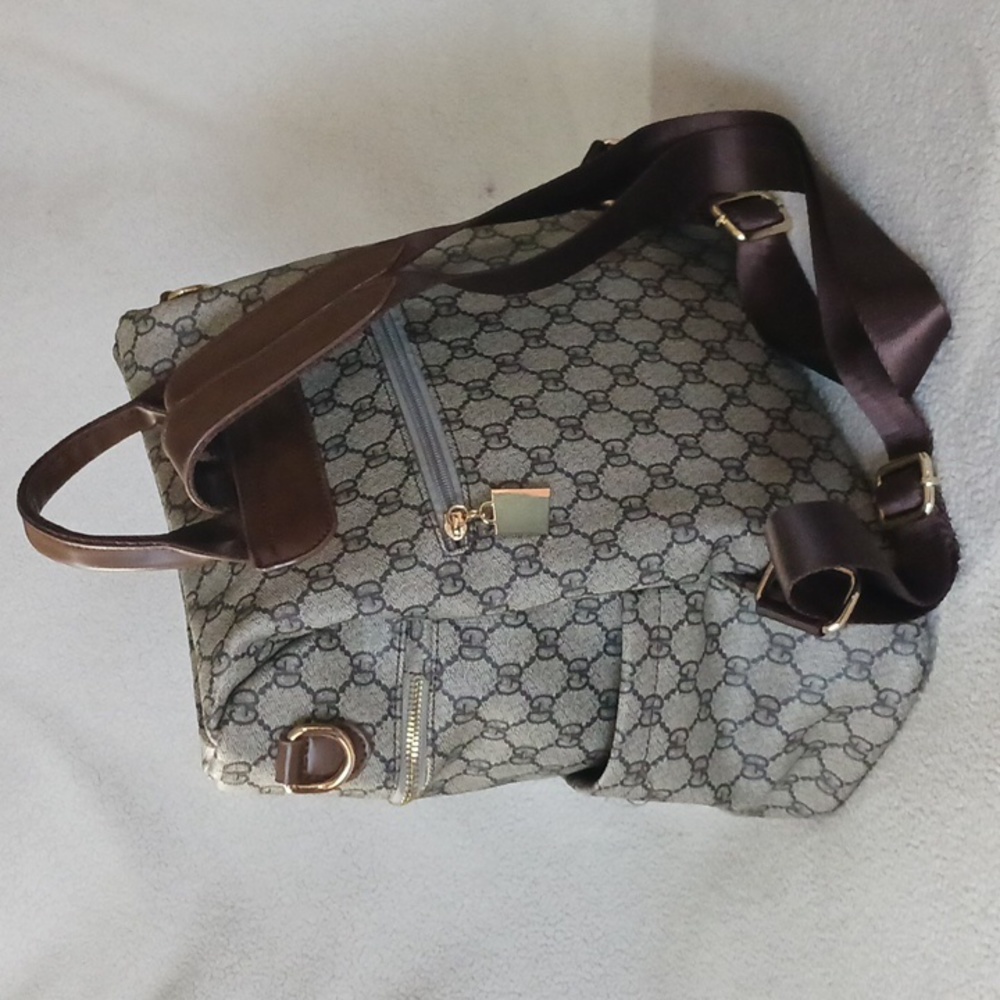 GD Backpack Style Tote - Picture 6 of 11